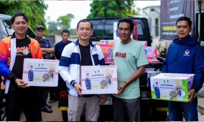 Kunjungi Lokasi Banjir Sukamekar, Erick Heryawan Tekankan Pentingnya Mitigasi Jangka Panjang